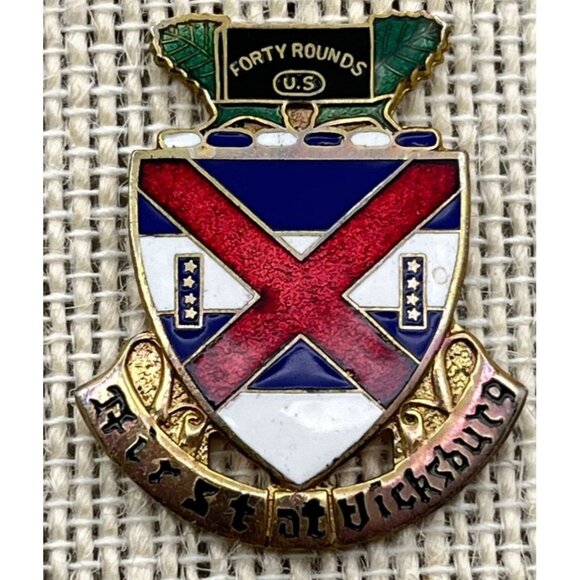 US Army Pin 13th Infantry Regiment First At Vicksburg DI Unit Crest Forty Rounds - Picture 6 of 6